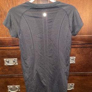 lululemon swiftly tech short sleeve